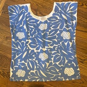 NWOT J Marie Embroidered Top Size M